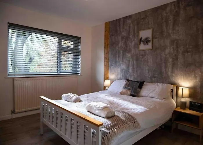 Hot Tub - Cross Lane *